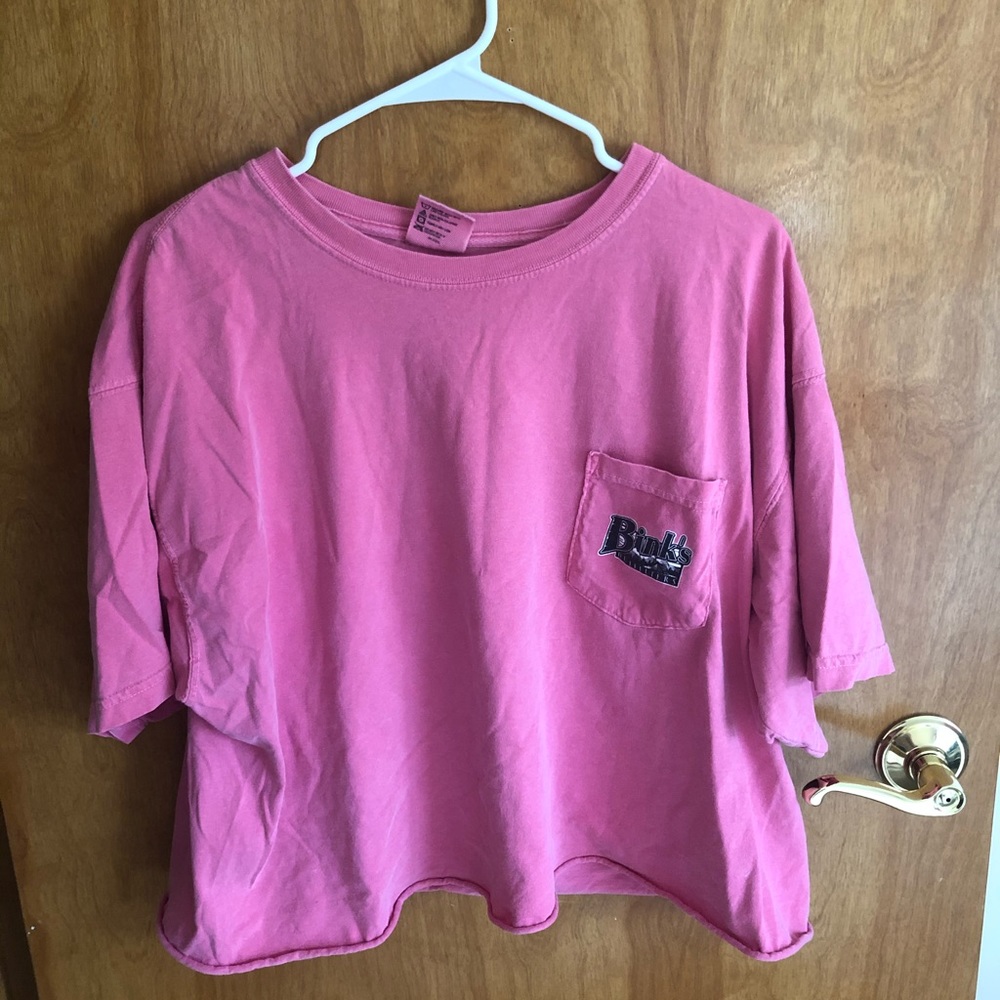 Bright pink cropped tee